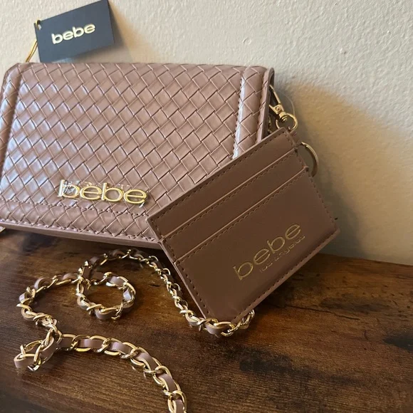 Bebe Crossbody Purse Light Purple w/ Gold Chain Strap Credit Card Holder NWT - Picture 3 of 7